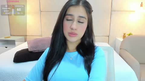 Snapshot of amiirra_ chatting on December 21, 8:00 pm Amira sweet online show from December 21, 8:00 pm