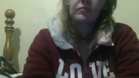 amileamariestar online show from December 7, 11:34 pm