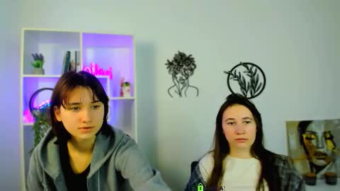 Snapshot of amina_chilli chatting on February 8, 6:39 am amina_chilli online show from February 8, 6:39 am