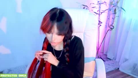 Snapshot of amiraaa__ chatting on February 26, 12:04 pm online show from February 26, 12:04 pm