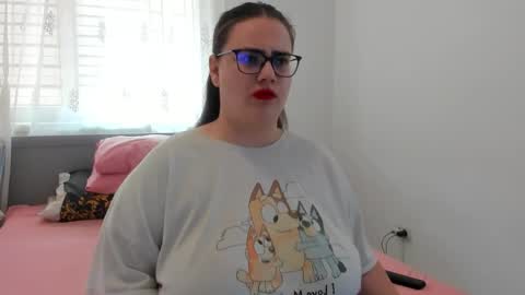 Amira Vyxen online show from April 18, 7:12 am