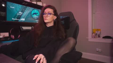 Snapshot of amirinsworld chatting on October 20, 4:57 am Am-er-in online show from October 20, 4:57 am