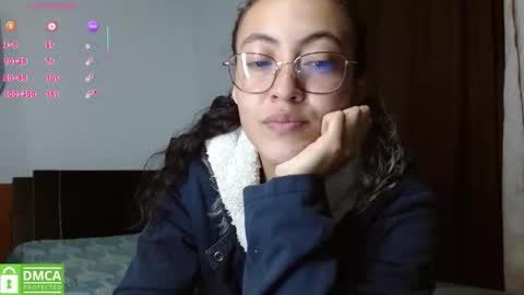 Snapshot of amitlu_ chatting on May 17, 12:30 am amitlu_ online show from May 17, 12:30 am