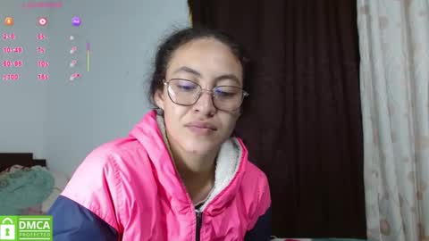 Snapshot of amitlu_ chatting on June 11, 2:53 am amitlu_ online show from June 11, 2:53 am