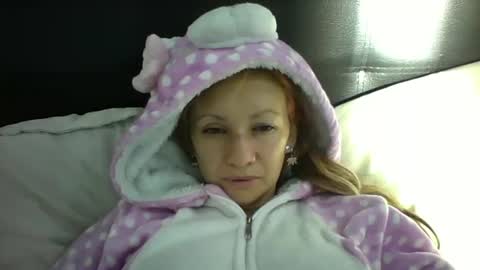 Snapshot of ammber3 chatting on May 28, 11:40 am Paula D online show from May 28, 11:40 am