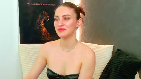 Snapshot of ammirra_a chatting on May 16, 3:25 am Amira online show from May 16, 3:25 am