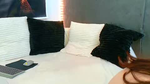 Amira online show from June 25, 5:12 am