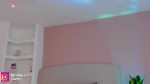 Snapshot of ammy_brown_ chatting on April 20, 7:37 pm AMMY online show from April 20, 7:37 pm