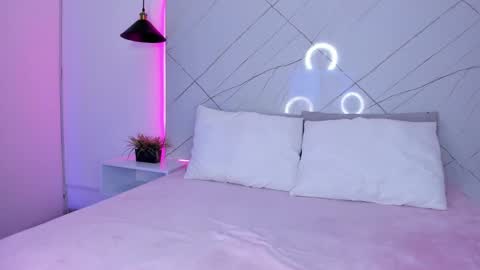 Snapshot of ammy_camm chatting on February 25, 11:22 pm Ammy  online show from February 25, 11:22 pm