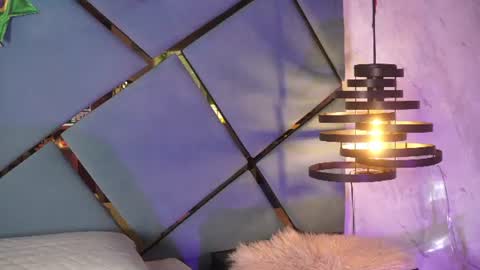 Snapshot of ammy_durand chatting on July 12, 7:05 pm ammy durand online show from July 12, 7:05 pm