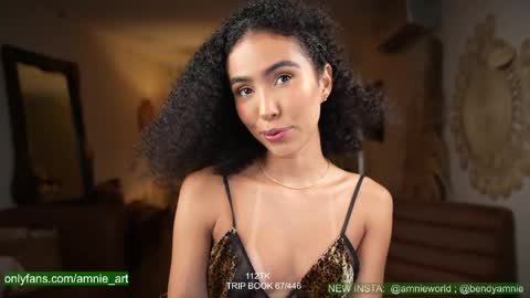 Snapshot of amnie_ chatting on April 25, 9:34 pm RETURN 30TH 100 explicit on online show from April 25, 9:34 pm