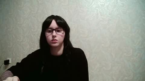Amomira online show from May 22, 1:28 pm