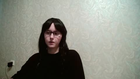 Amomira honeyx online show from April 18, 9:24 am