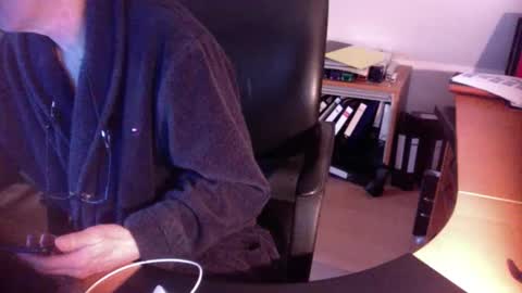 Snapshot of amor2200 chatting on January 1, 10:32 am Amor2200 online show from January 1, 10:32 am