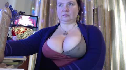 amorelara online show from February 6, 8:29 am