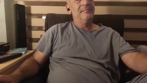 Snapshot of amorlin chatting on June 19, 8:45 pm AmorLin online show from June 19, 8:45 pm