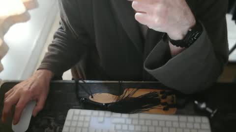 Snapshot of amslave4f chatting on May 17, 7:28 am amslave4f online show from May 17, 7:28 am