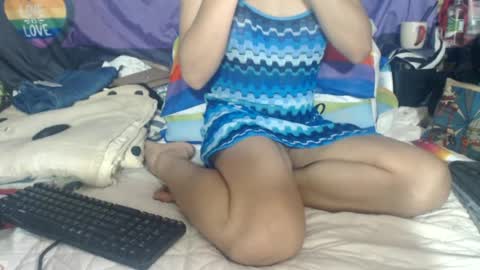 Snapshot of amuy_amuy chatting on June 19, 2:38 am Amuy online show from June 19, 2:38 am