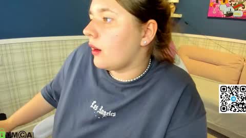 Snapshot of amy__wood chatting on September 14, 8:13 am AmyGMT 2 Mon-Sun 0300am-0900am online show from September 14, 8:13 am
