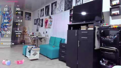 AmyEloise online show from February 28, 10:39 pm