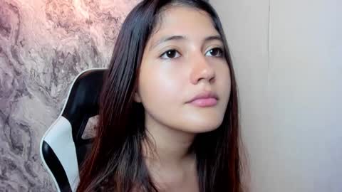 Amy online show from January 9, 8:10 pm