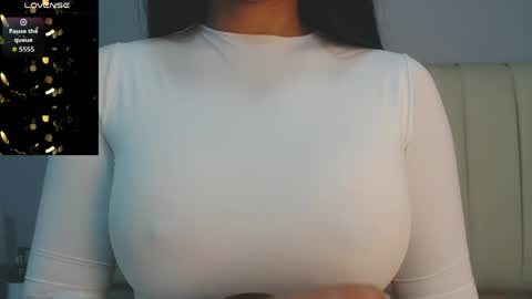 Snapshot of amy_le chatting on June 3, 1:57 pm Amy online show from June 3, 1:57 pm