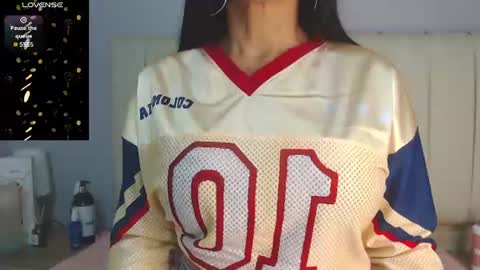 Snapshot of amy_le chatting on July 7, 1:48 pm Amy online show from July 7, 1:48 pm