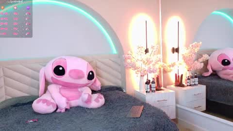 Amy online show from April 3, 7:12 pm