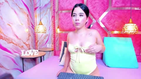 Snapshot of amy_stewardd chatting on May 22, 10:26 pm amy_stewardd online show from May 22, 10:26 pm