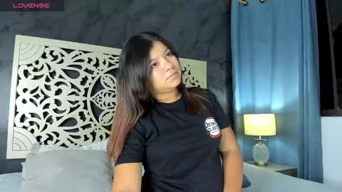 Snapshot of amyblack__ chatting on September 22, 1:18 am Amy online show from September 22, 1:18 am