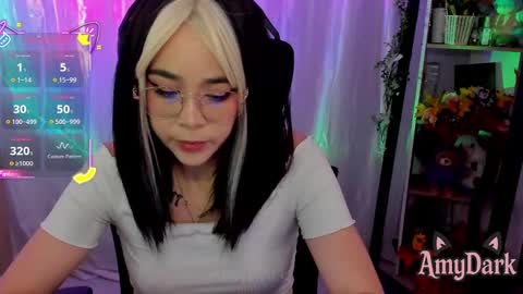 Amy online show from October 7, 5:32 pm