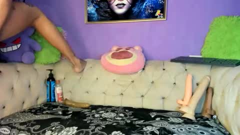 Snapshot of amydelahoz_8 chatting on October 23, 2:00 am Amy Kamila online show from October 23, 2:00 am