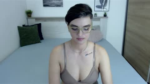 Snapshot of amylexy chatting on July 8, 7:18 pm Hi there guys My pleasure in your hands pvt is open online show from July 8, 7:18 pm