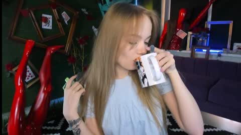 Amy online show from March 26, 5:24 am