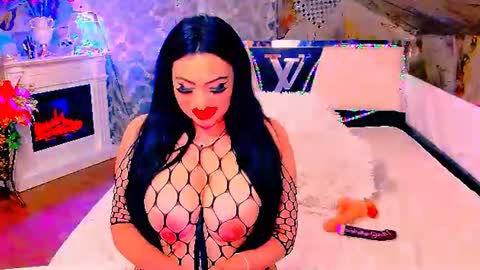 Snapshot of amyrarosera chatting on June 18, 10:14 pm Alimoonyia online show from June 18, 10:14 pm