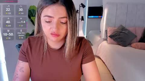 Snapshot of amywoods chatting on May 20, 7:20 pm online show from May 20, 7:20 pm