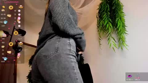 Angie online show from January 11, 2:52 am