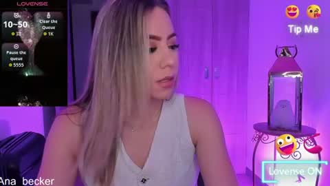 Snapshot of ana_becker1 chatting on June 10, 11:24 pm Ana online show from June 10, 11:24 pm