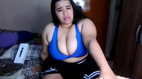 Snapshot of ana_cute_bigboobs chatting on March 17, 3:22 am ana_cute_bigboobs online show from March 17, 3:22 am