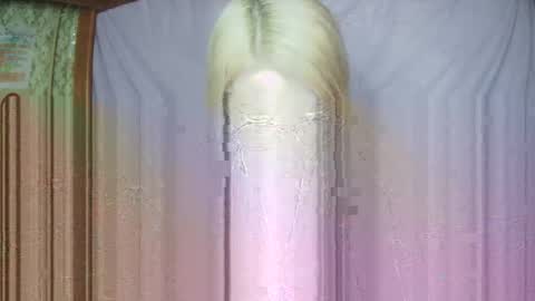 Snapshot of ana_dewitt chatting on February 20, 7:41 pm ana dewitt online show from February 20, 7:41 pm