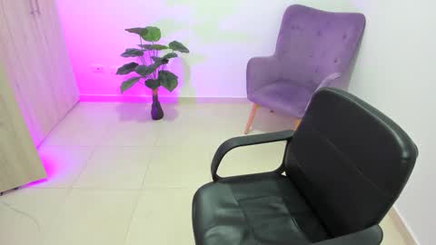 Ana online show from September 18, 10:45 pm