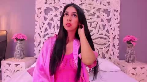 Snapshot of ana_gonzalez chatting on July 8, 8:46 pm Ana Gonzalez online show from July 8, 8:46 pm