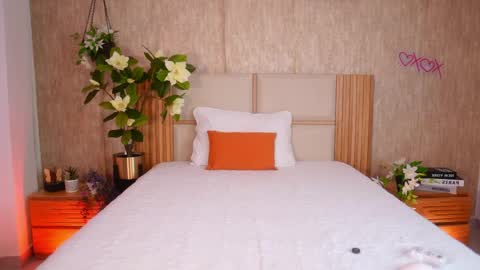 Ana  online show from April 5, 2:53 am