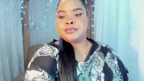 Snapshot of ana_off_alana chatting on April 22, 12:13 am Ana online show from April 22, 12:13 am