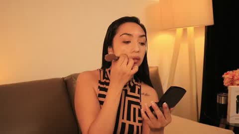   online show from February 21, 12:17 pm