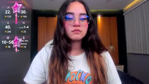 Snapshot of ana_taylor2 chatting on February 25, 8:19 pm Ana online show from February 25, 8:19 pm