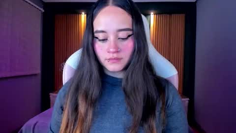 Snapshot of ana_taylor2 chatting on September 17, 8:43 pm Ana online show from September 17, 8:43 pm