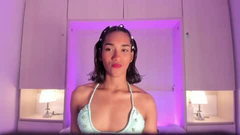 Snapshot of anaacollins_ chatting on April 30, 12:11 pm anaacollins_ online show from April 30, 12:11 pm