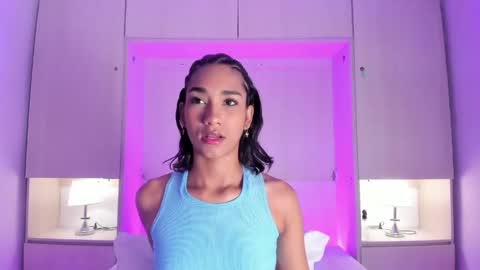 Snapshot of anaacollins_ chatting on May 21, 12:01 pm anaacollins_ online show from May 21, 12:01 pm