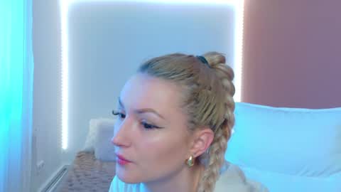 anaayss online show from March 4, 6:08 am